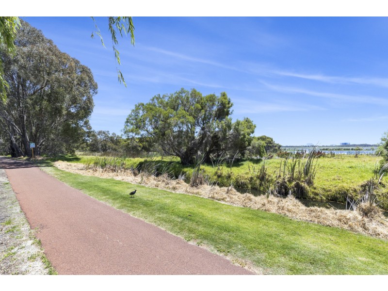 S22/125 Herdsman Parade, Wembley WA 6014