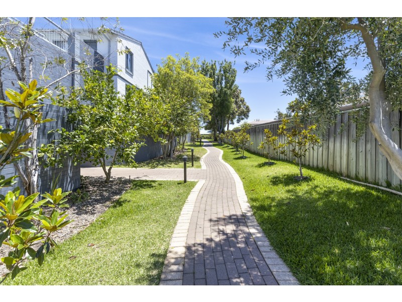 S22/125 Herdsman Parade, Wembley WA 6014