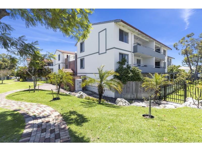 S22/125 Herdsman Parade, Wembley WA 6014