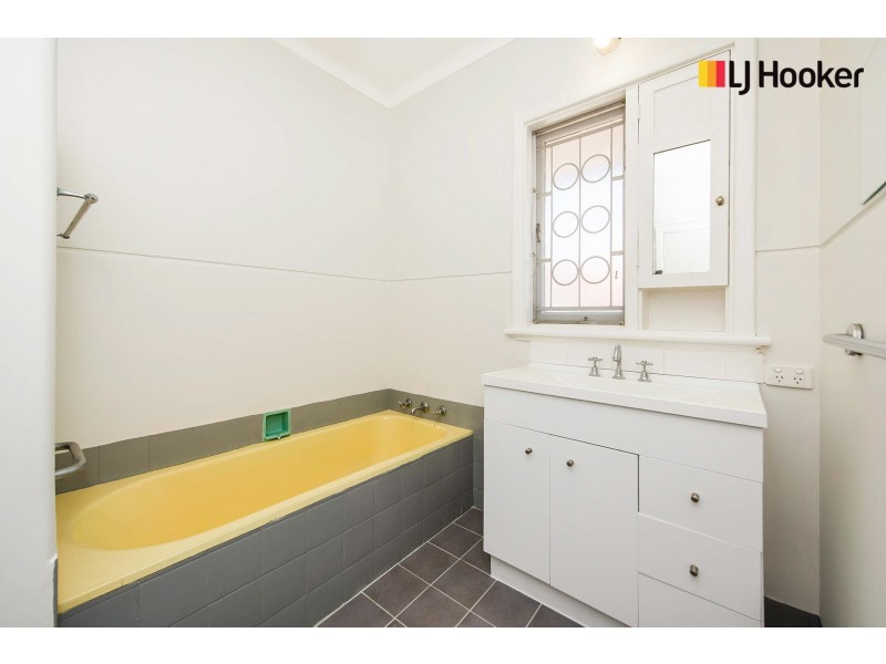 18 Bland Street, Kensington WA 6151