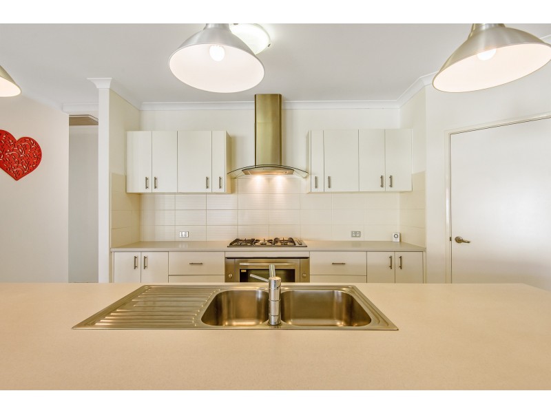 3 Risana Close, Madeley WA 6065