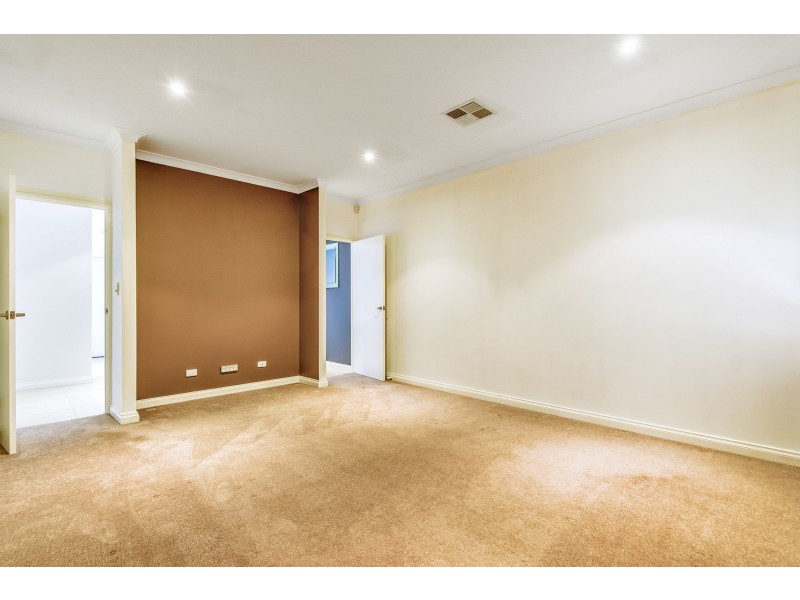 3 Risana Close, Madeley WA 6065