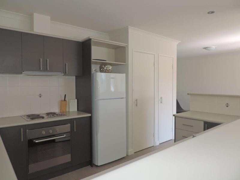 23/2 Robertson Road, Ledge Point WA 6043