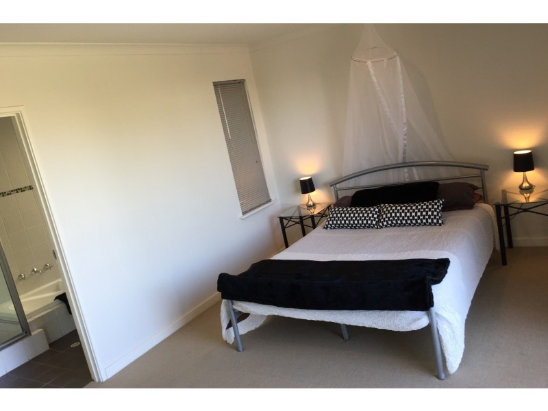 23/2 Robertson Road, Ledge Point WA 6043