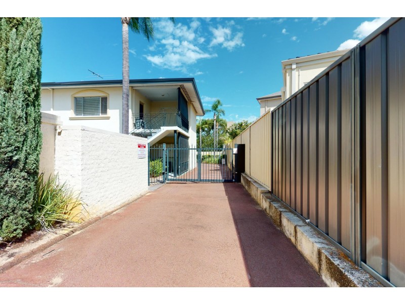 2/57 Park Street, Como WA 6152