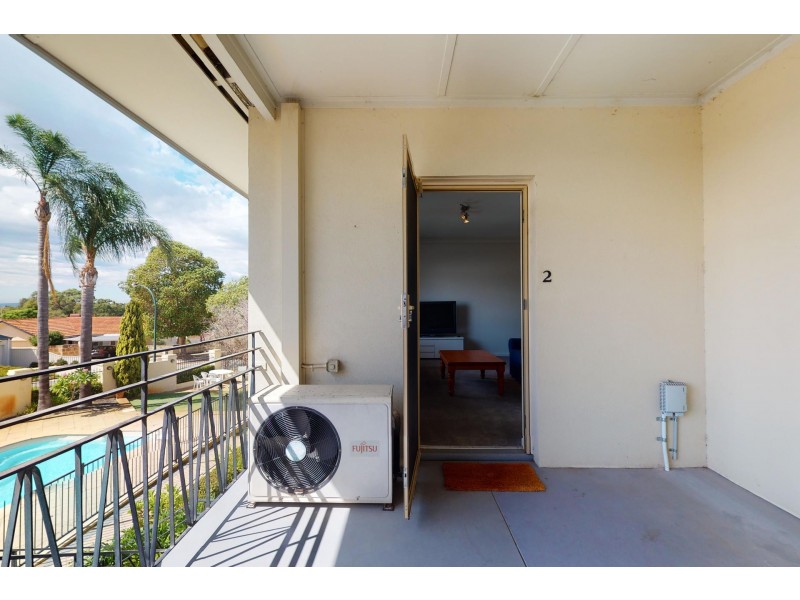 2/57 Park Street, Como WA 6152