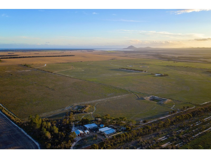 221 Jones Road, Hopetoun WA 6348