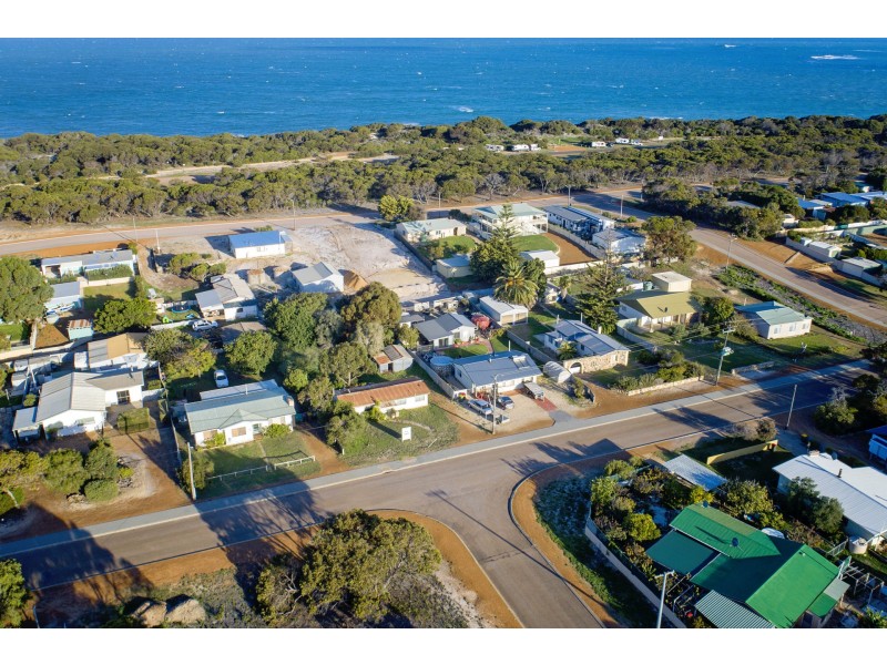 17 Chambers Street, Hopetoun WA 6348