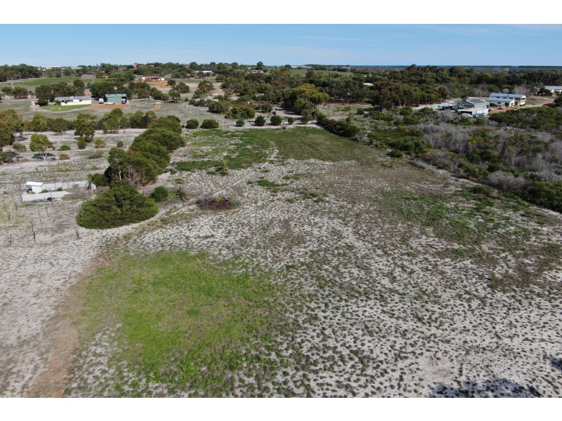 180 Cambewarra Drive, Hopetoun WA 6348