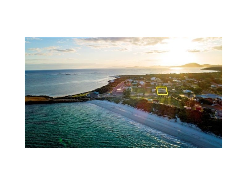 19 Veal Street, Hopetoun WA 6348