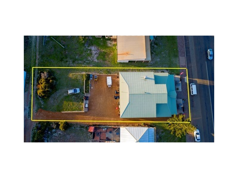 19 Veal Street, Hopetoun WA 6348