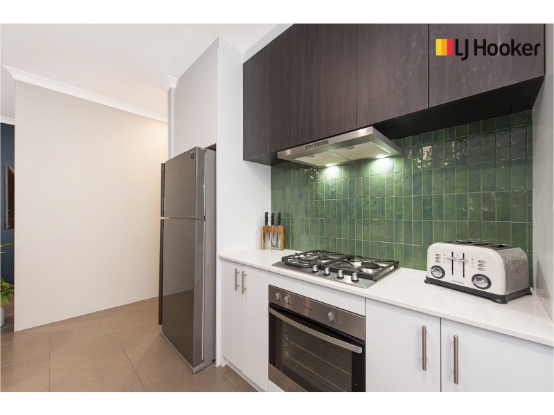 114 Whadjuk Drive, Hammond Park WA 6164