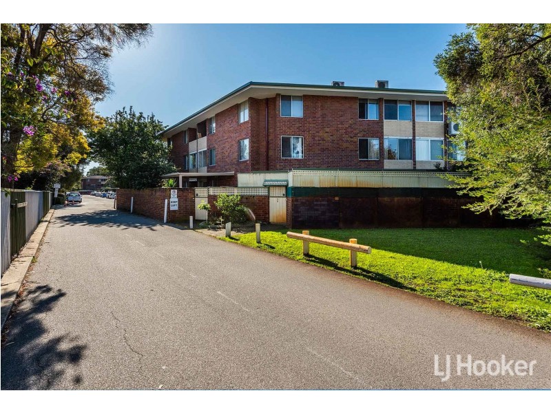 18B/49 Herdsman Parade, Wembley WA 6014