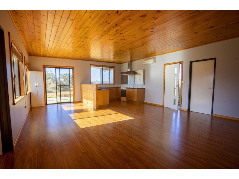 6 Whale Bay Drive, Hopetoun WA 6348