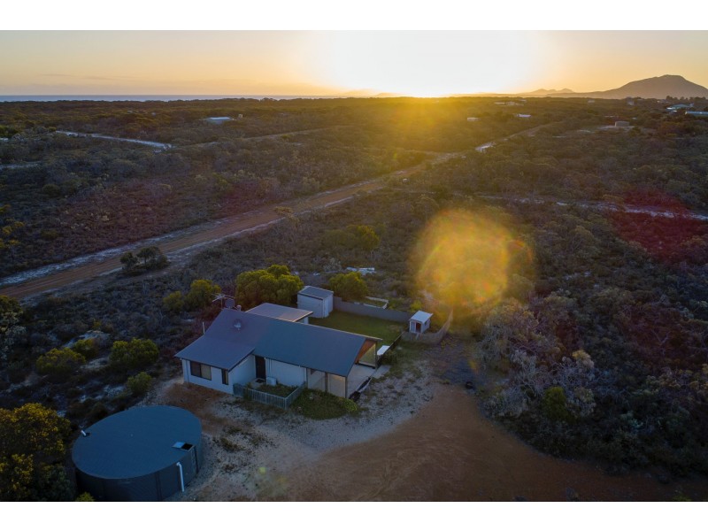 6 Whale Bay Drive, Hopetoun WA 6348