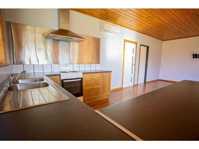 6 Whale Bay Drive, Hopetoun WA 6348