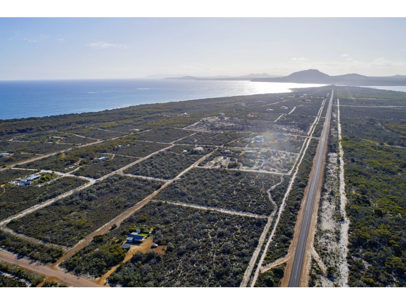 6 Whale Bay Drive, Hopetoun WA 6348