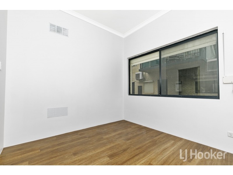 6/13 Blackburn Street, Maddington WA 6109