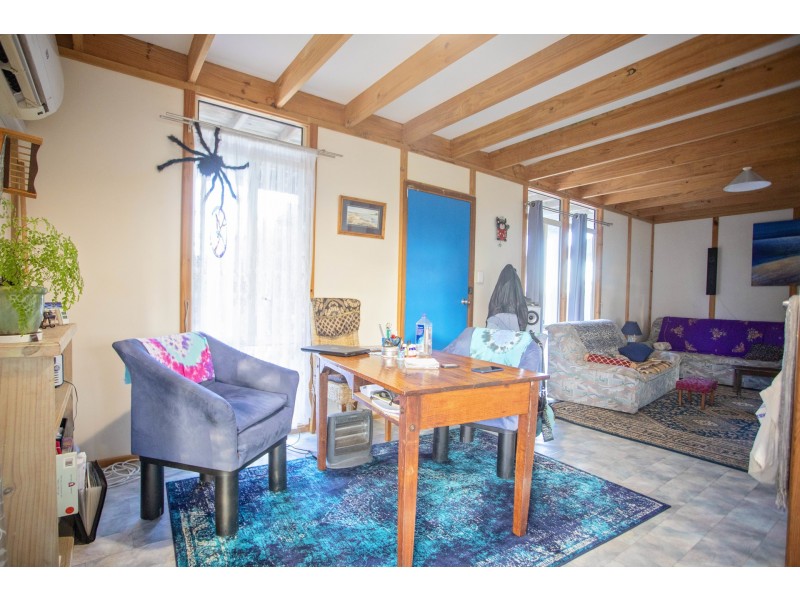 6 Chambers Street, Hopetoun WA 6348