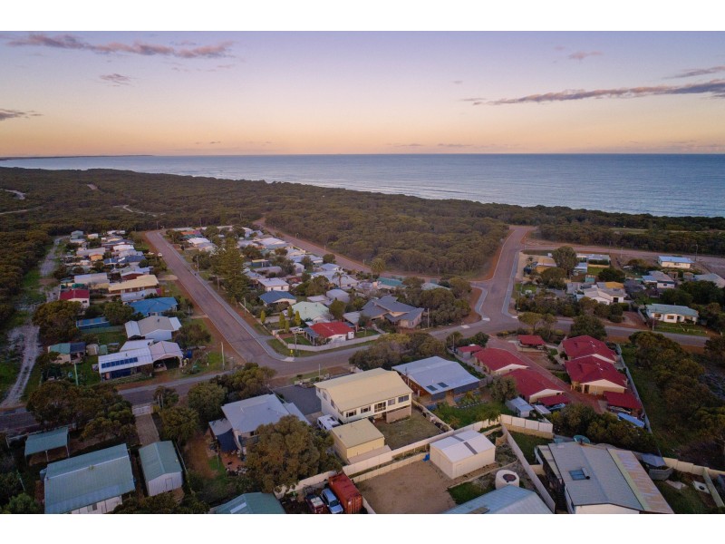 6 Chambers Street, Hopetoun WA 6348