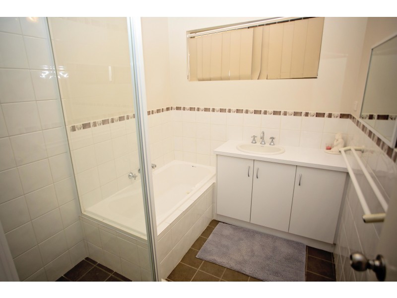 1/3 Raglan Street, Hopetoun WA 6348