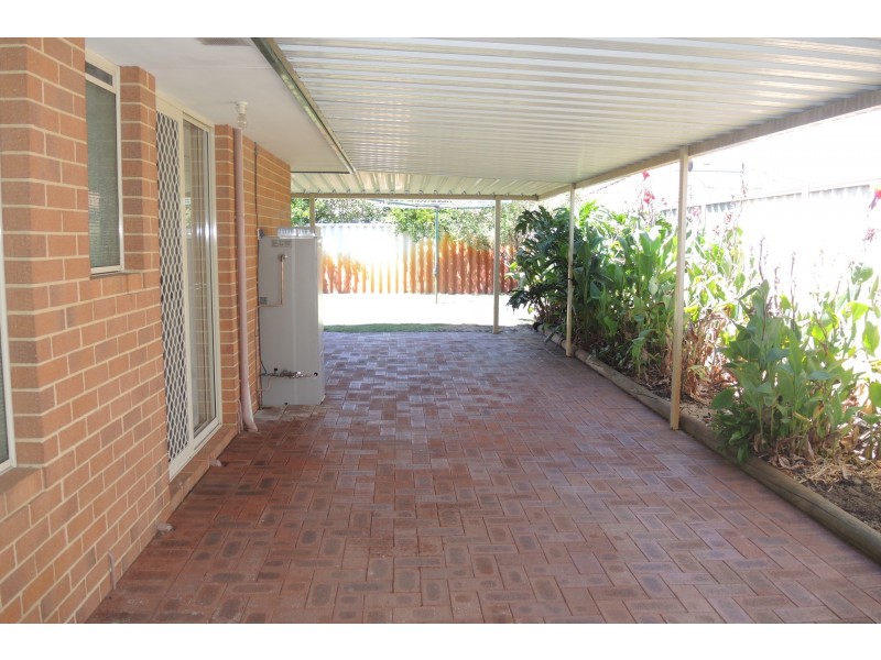 1 Delmore Glade, Kiara WA 6054