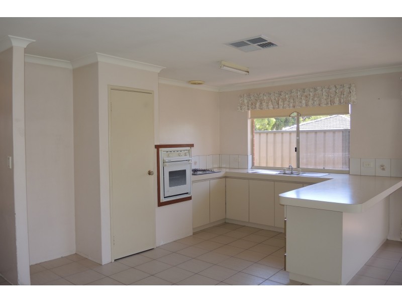 1 Delmore Glade, Kiara WA 6054
