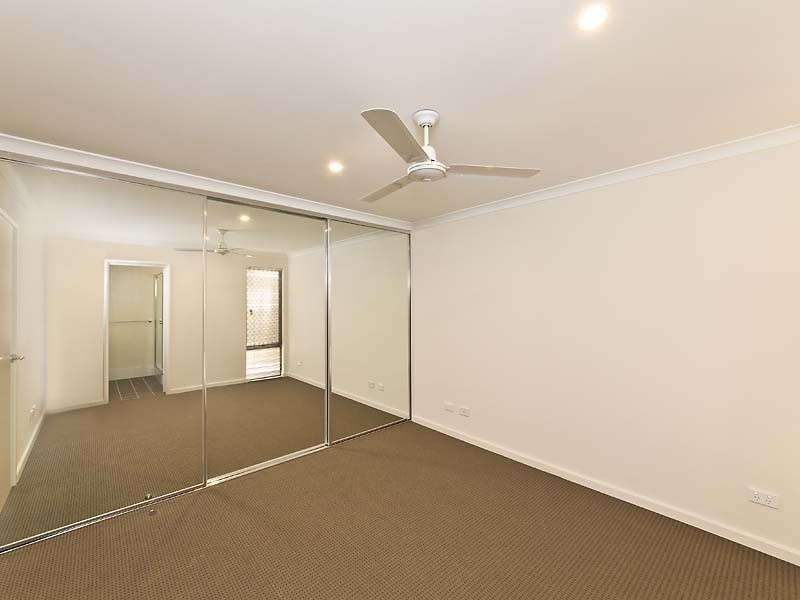 8 Venus Lane, Wandi WA 6167