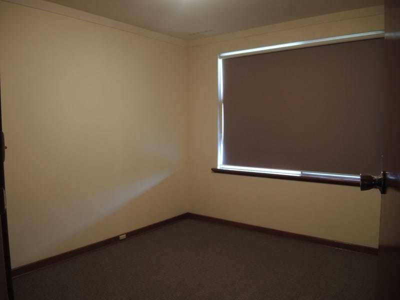 17 Stanley Street, Dianella WA 6059