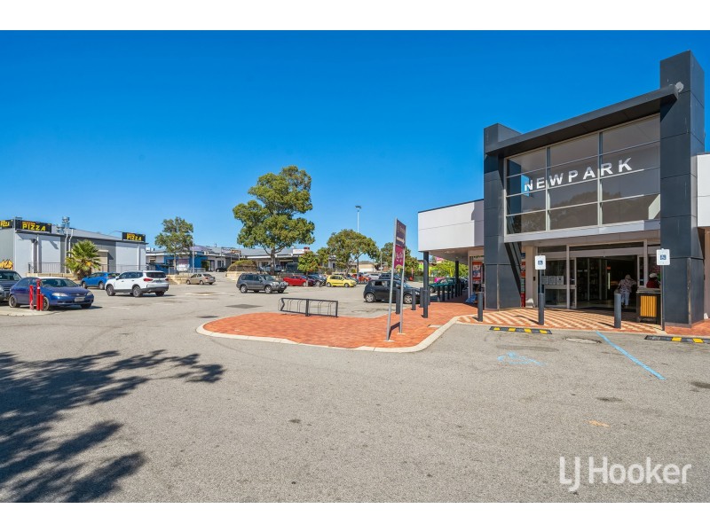 1/32 Balgonie Avenue, Girrawheen WA 6064