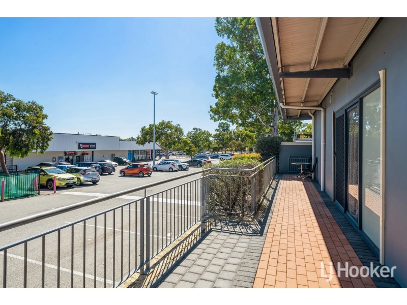1/32 Balgonie Avenue, Girrawheen WA 6064