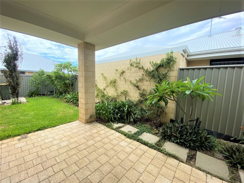 4 Highton Crescent, Caversham WA 6055