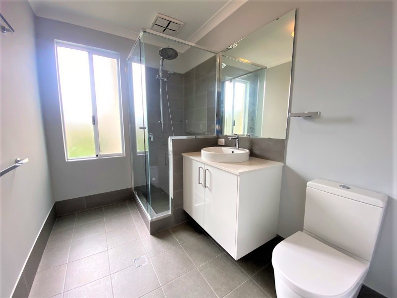 4 Highton Crescent, Caversham WA 6055