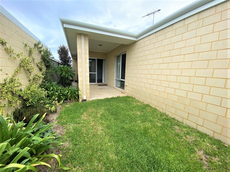 4 Highton Crescent, Caversham WA 6055