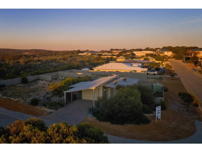 2 Rob Roy Avenue, Hopetoun WA 6348