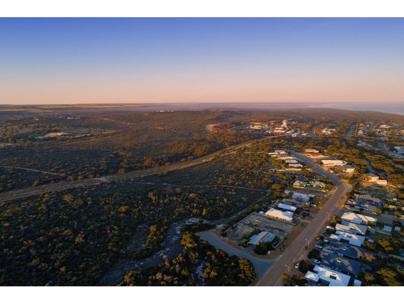 2 Rob Roy Avenue, Hopetoun WA 6348