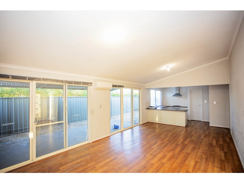 2 Rob Roy Avenue, Hopetoun WA 6348