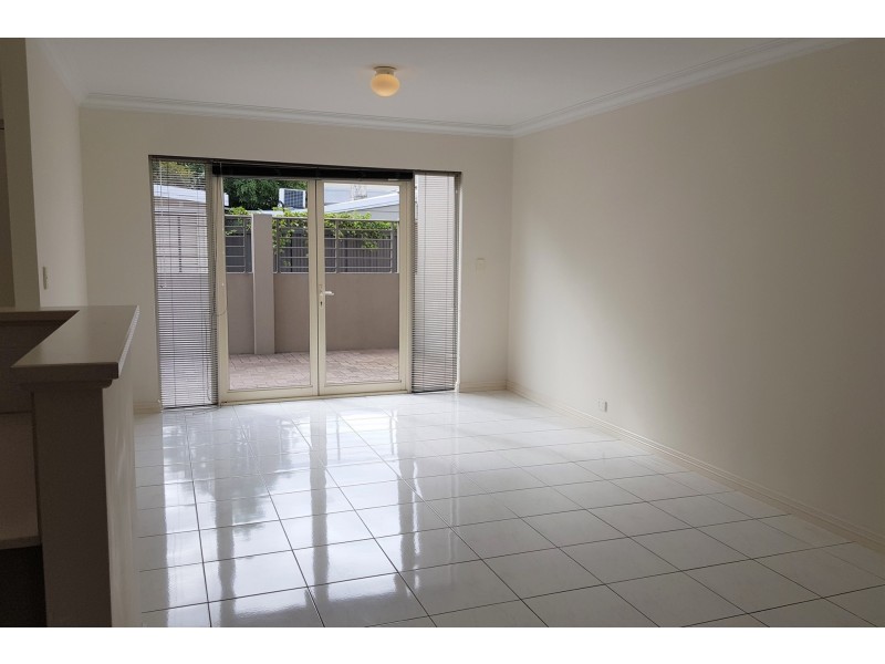 39 Inglewood Lane, Inglewood WA 6052