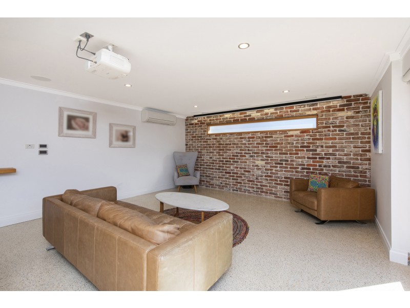 8 Estuary Way, Heathridge WA 6027