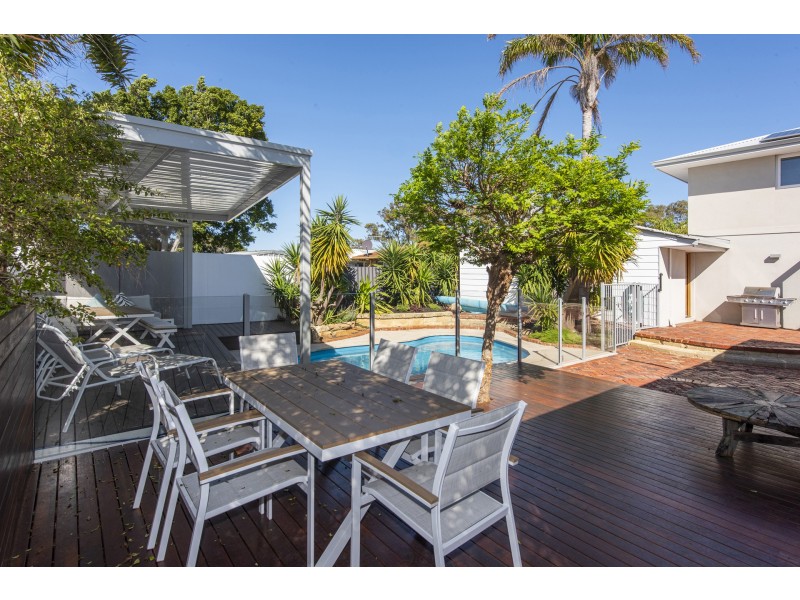 8 Estuary Way, Heathridge WA 6027