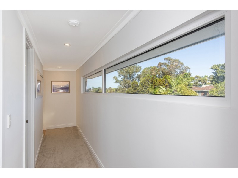 8 Estuary Way, Heathridge WA 6027