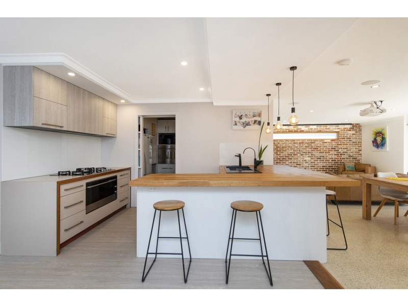 8 Estuary Way, Heathridge WA 6027