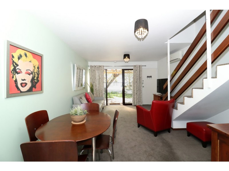 2/41 Mill Point Road, South Perth WA 6151