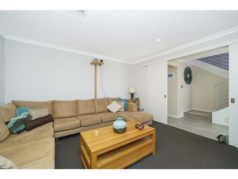 20 Seascape Road, Jindalee WA 6036