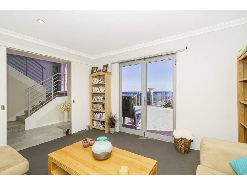 20 Seascape Road, Jindalee WA 6036