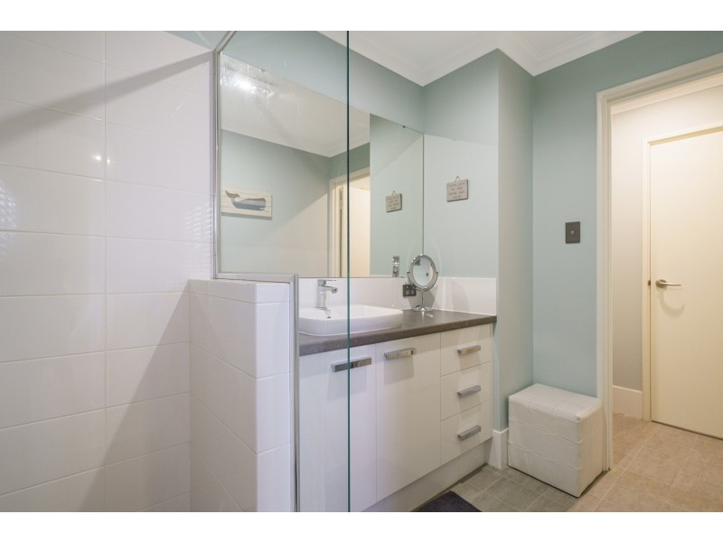 20 Seascape Road, Jindalee WA 6036