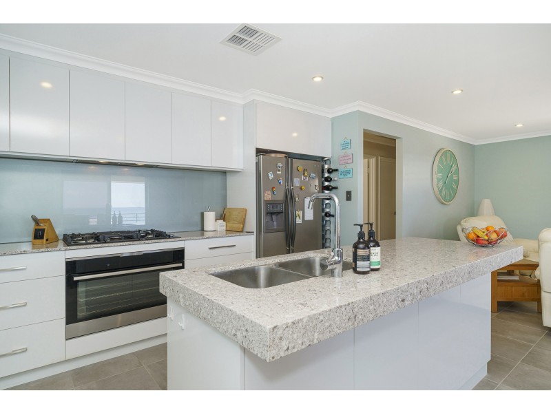 20 Seascape Road, Jindalee WA 6036