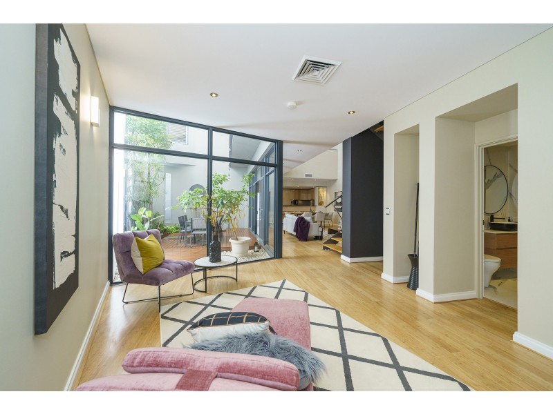 9 Tallow Tree Crescent, Subiaco WA 6008