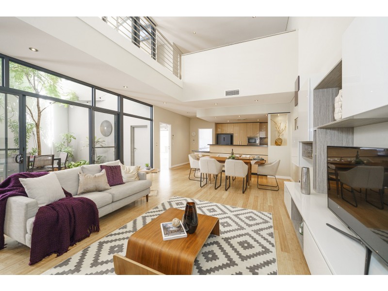 9 Tallow Tree Crescent, Subiaco WA 6008