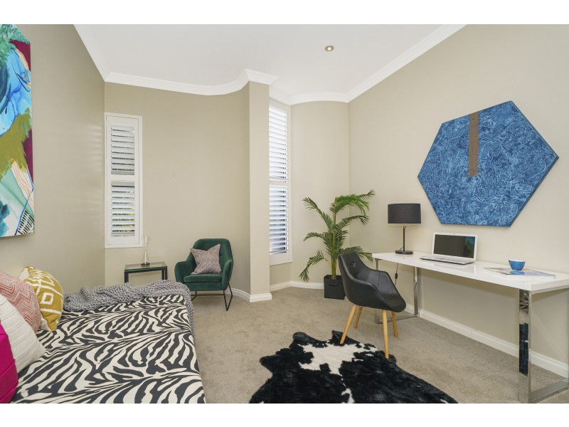 9 Tallow Tree Crescent, Subiaco WA 6008